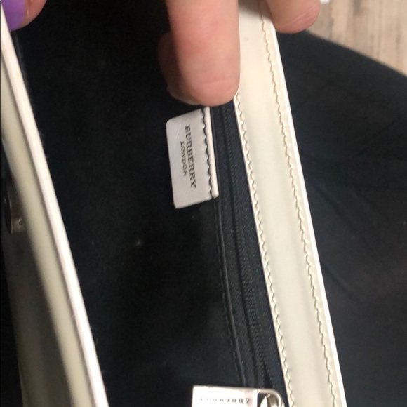 Burberry clutch - Picture 2 of 2